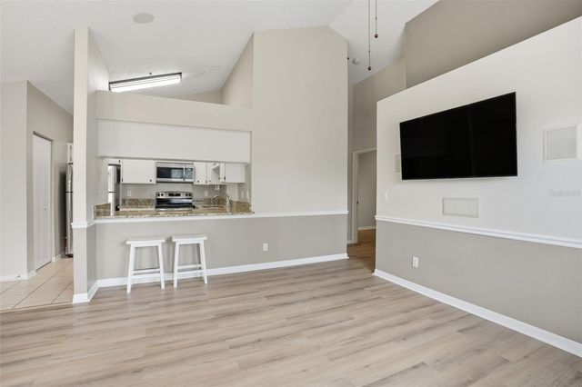 3002 W CLEVELAND STREET E10, Tampa, FL 33609