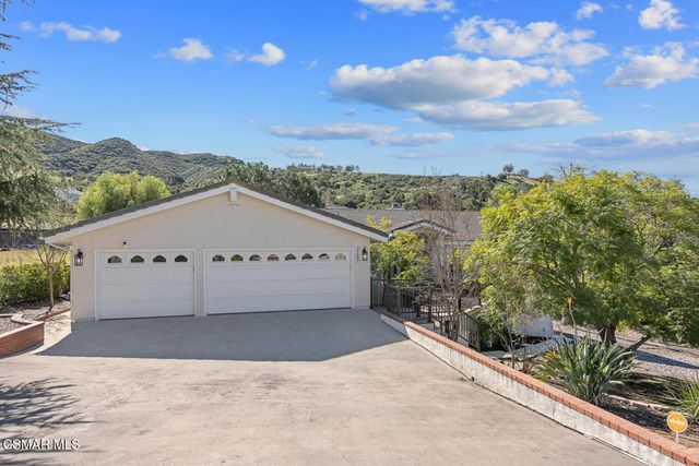 2180 Speck Lane, Newbury Park, CA 91320