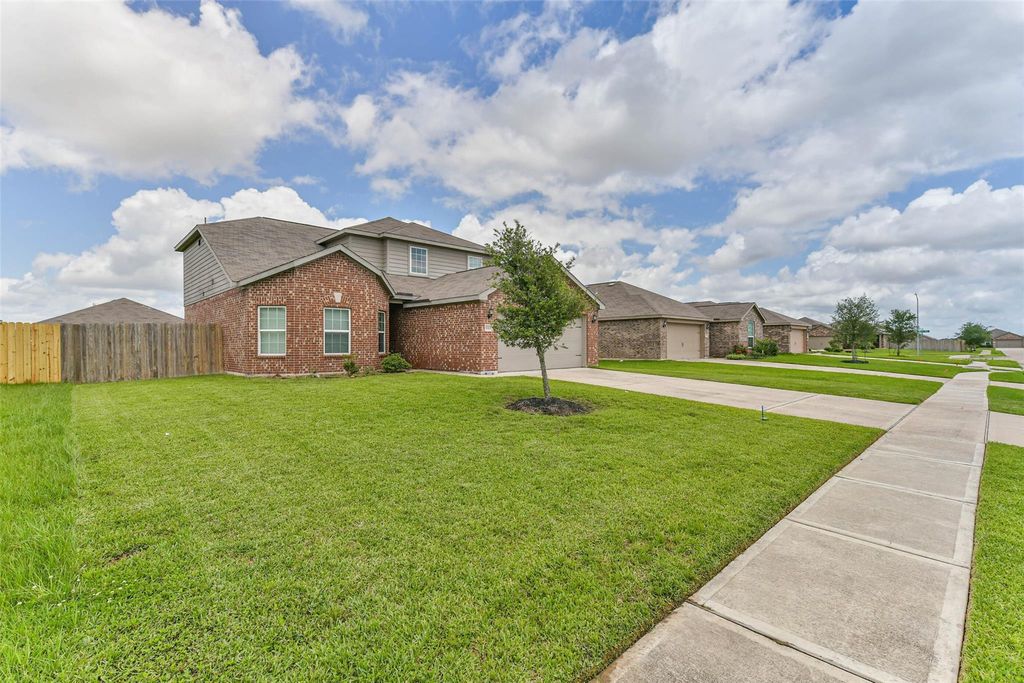 1123 Rare Fancy Drive, Iowa Colony, TX 77583