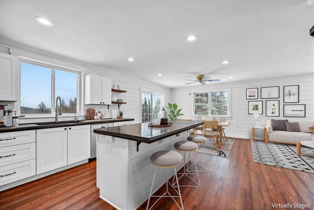 130 Center Road, Hardwick, VT 05843