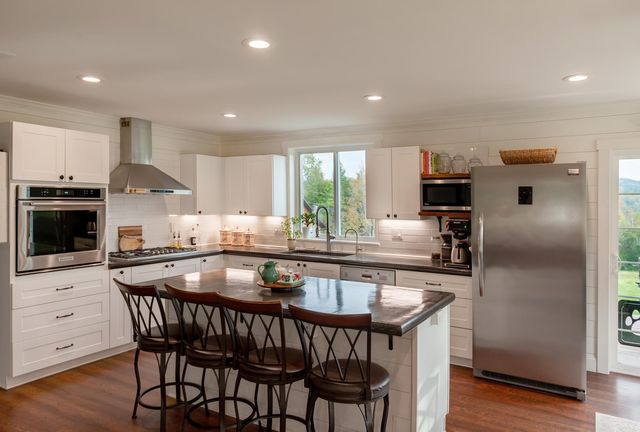 130 Center Road, Hardwick, VT 05843