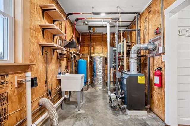 130 Center Road, Hardwick, VT 05843