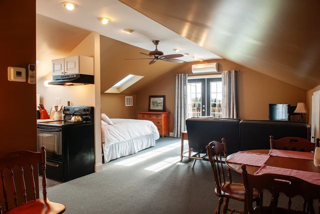 130 Center Road, Hardwick, VT 05843