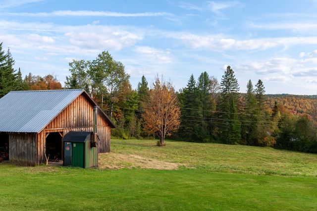 130 Center Road, Hardwick, VT 05843