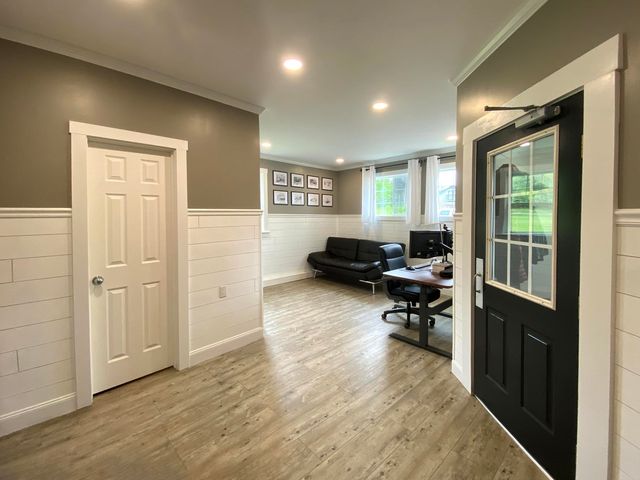 130 Center Road, Hardwick, VT 05843