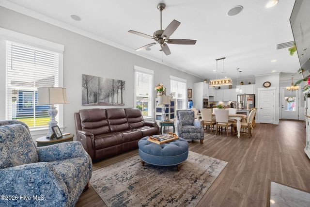 9142 Village Lake Drive SW, Calabash, NC 28467