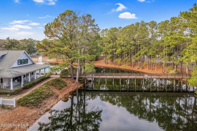 9142 Village Lake Drive SW, Calabash, NC 28467