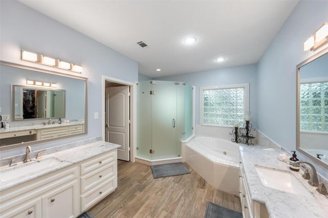 12418 Longmire Way, Conroe, TX 77304