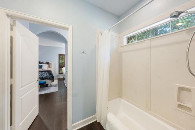 12418 Longmire Way, Conroe, TX 77304