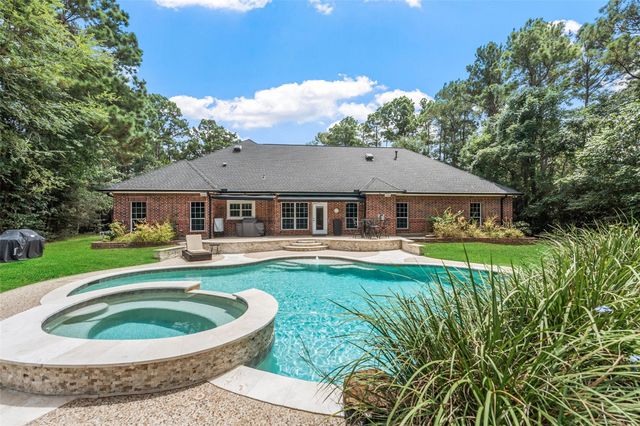 12418 Longmire Way, Conroe, TX 77304