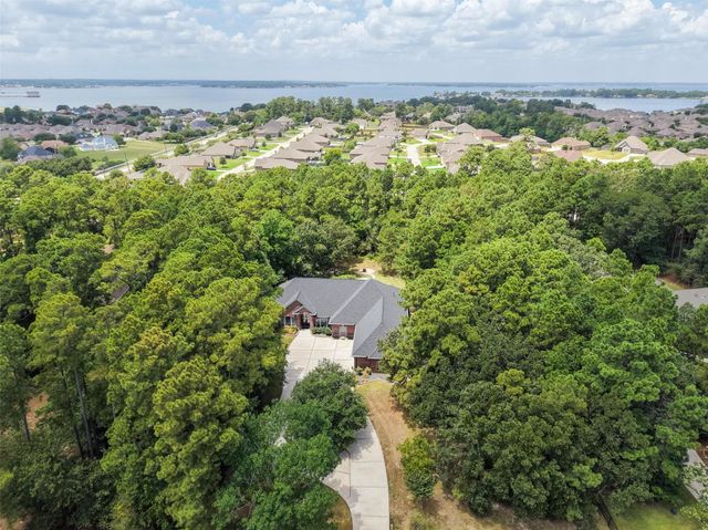 12418 Longmire Way, Conroe, TX 77304