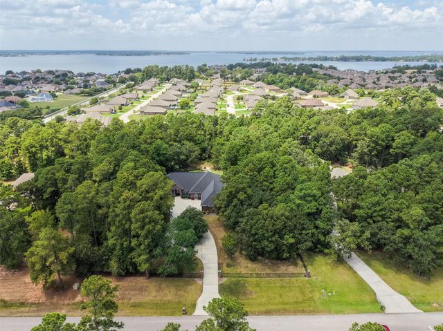 12418 Longmire Way, Conroe, TX 77304