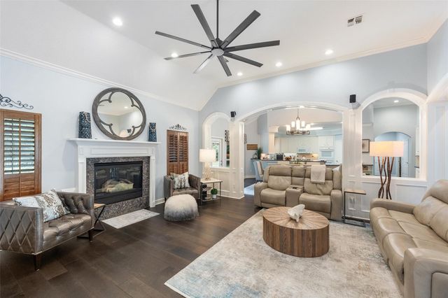 12418 Longmire Way, Conroe, TX 77304