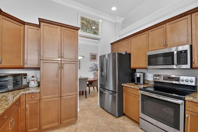 8553 E Via Grande E, Wellington, FL 33411
