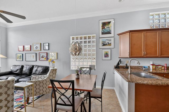 8553 E Via Grande E, Wellington, FL 33411