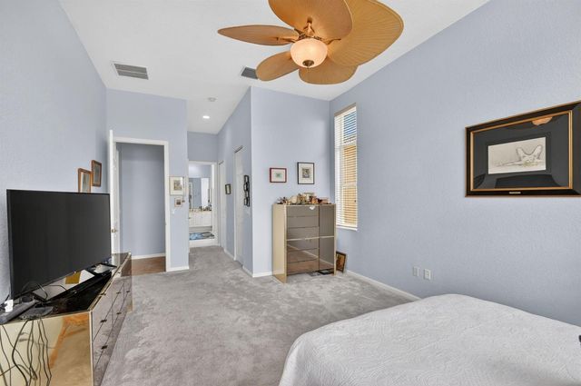 8553 E Via Grande E, Wellington, FL 33411