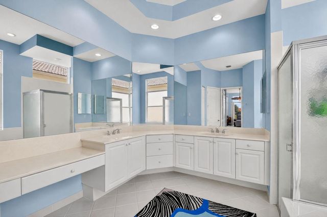 8553 E Via Grande E, Wellington, FL 33411