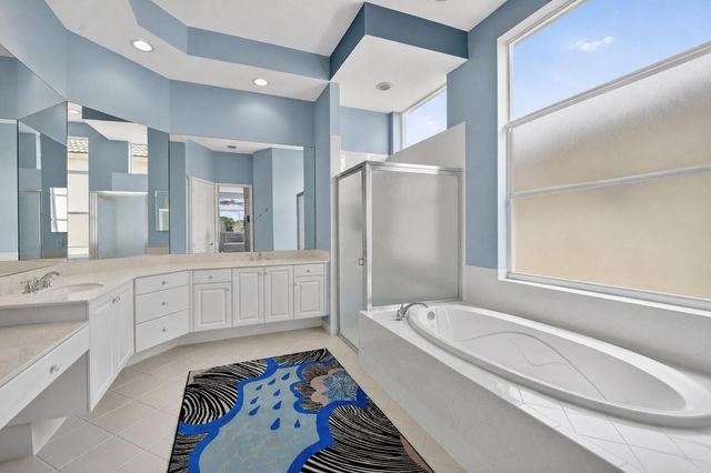 8553 E Via Grande E, Wellington, FL 33411