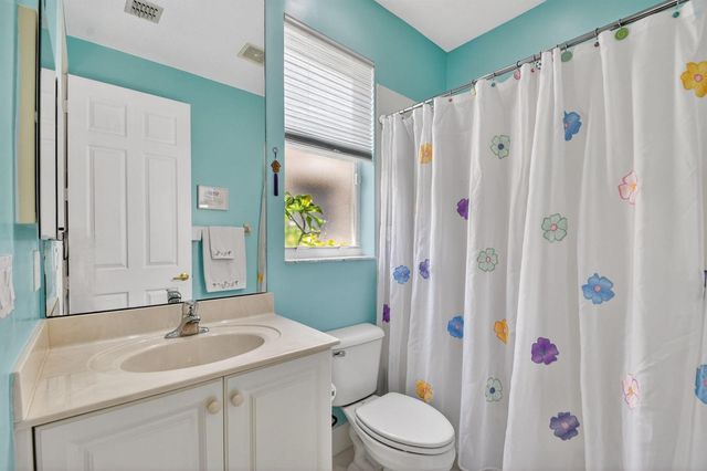 8553 E Via Grande E, Wellington, FL 33411
