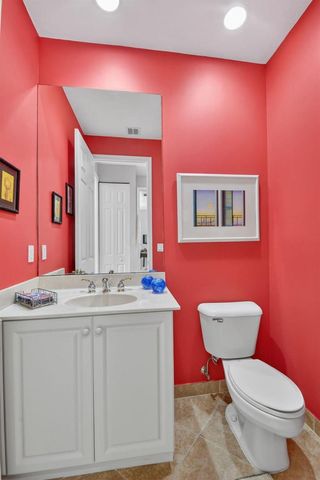 8553 E Via Grande E, Wellington, FL 33411