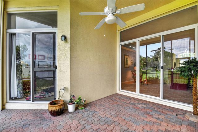 8553 E Via Grande E, Wellington, FL 33411
