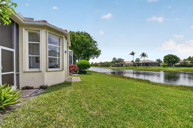 8553 E Via Grande E, Wellington, FL 33411