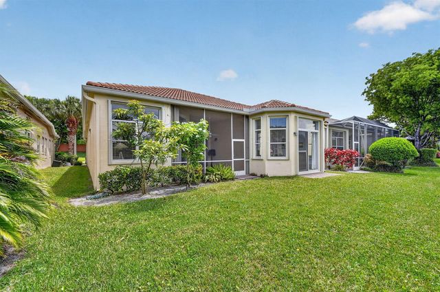 8553 E Via Grande E, Wellington, FL 33411