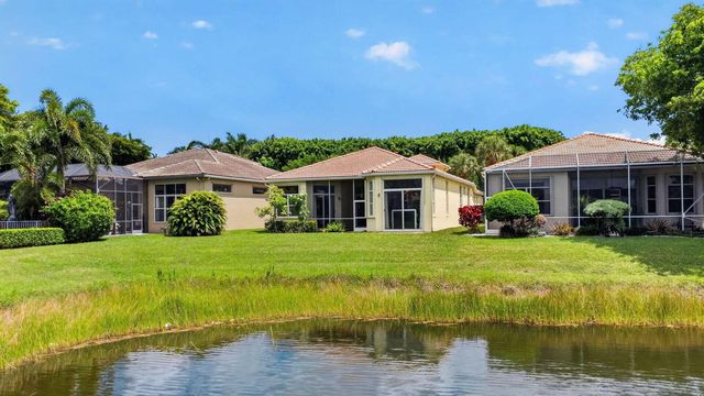 8553 E Via Grande E, Wellington, FL 33411