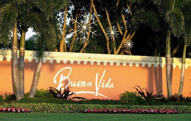 8553 E Via Grande E, Wellington, FL 33411