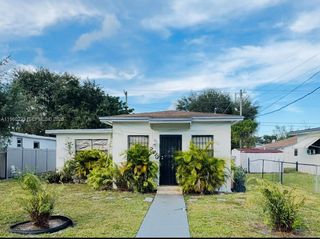 2413 NW 66th St, Miami, FL 33147