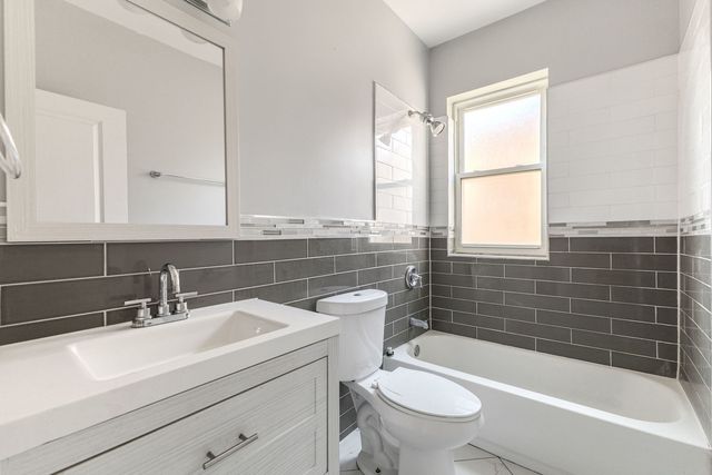 8139 S Sangamon Street 2, Chicago, IL 60620