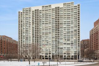 3200 N Lake Shore Drive 2802, Chicago, IL 60657