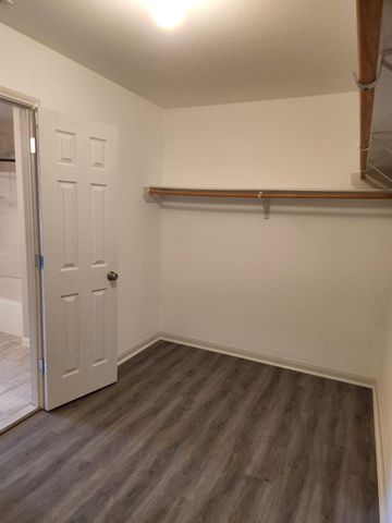 2005 Lost Pine Court, Conroe, TX 77304