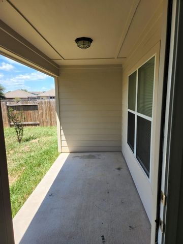 2005 Lost Pine Court, Conroe, TX 77304