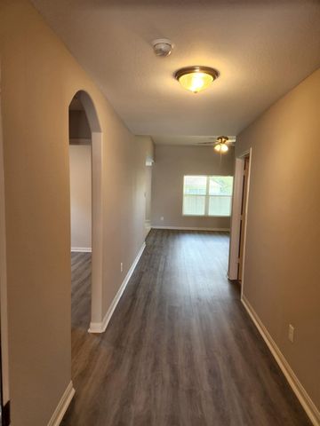 2005 Lost Pine Court, Conroe, TX 77304
