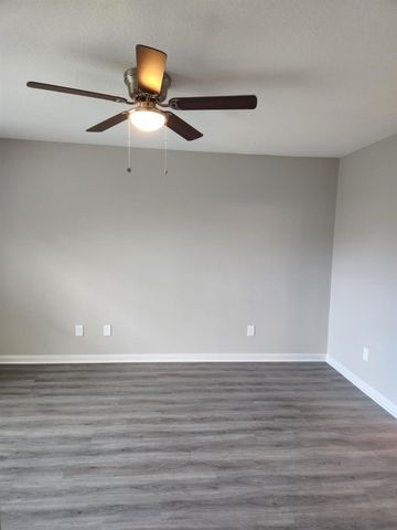2005 Lost Pine Court, Conroe, TX 77304