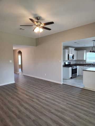 2005 Lost Pine Court, Conroe, TX 77304