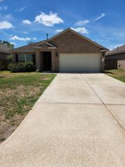 2005 Lost Pine Court, Conroe, TX 77304