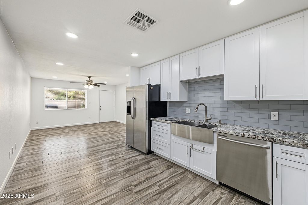 6819 N 12TH Street 12, Phoenix, AZ 85014 — photo 4