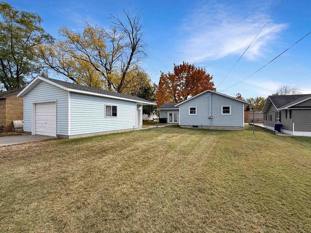 1608 22ND AVENUE, Menominee, MI 49858
