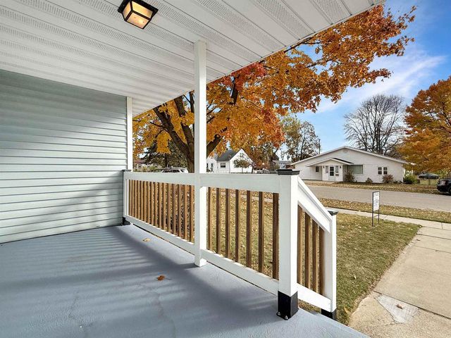 1608 22ND AVENUE, Menominee, MI 49858