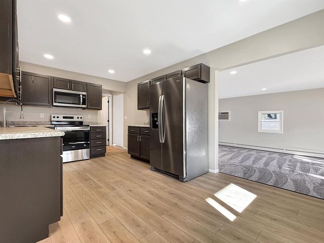 1608 22ND AVENUE, Menominee, MI 49858