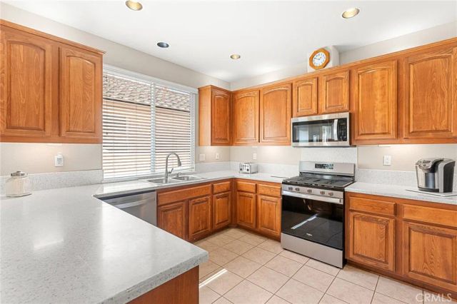 1318 S Bay Hill, Banning, CA 92220