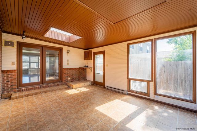 2407 E 16TH ST, Cheyenne, WY 82001