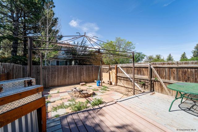 2407 E 16TH ST, Cheyenne, WY 82001