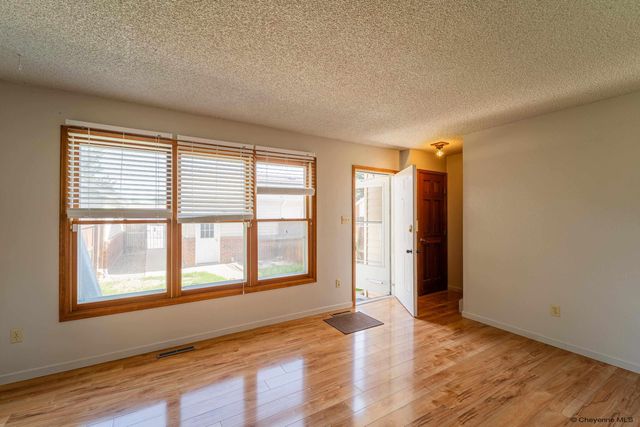 2407 E 16TH ST, Cheyenne, WY 82001
