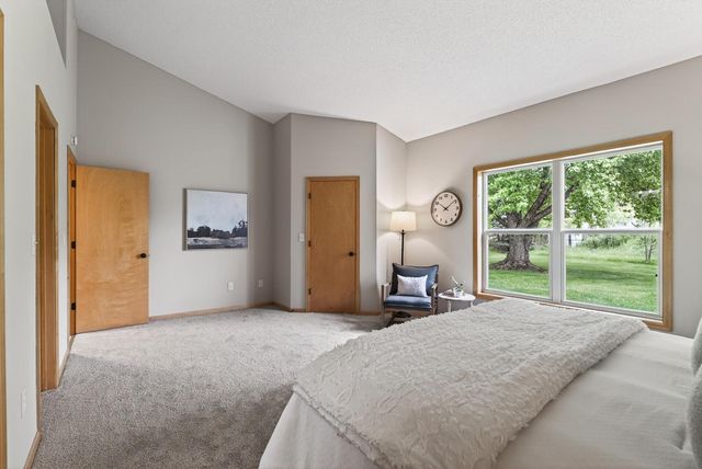 343 Appleblossom Lane E, Shakopee, MN 55379