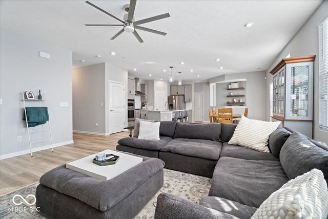 6559 Seabiscuit Road, Whitestown, IN 46075