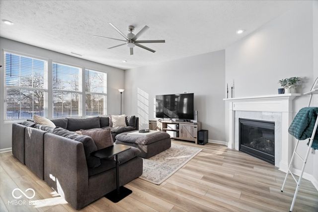 6559 Seabiscuit Road, Whitestown, IN 46075