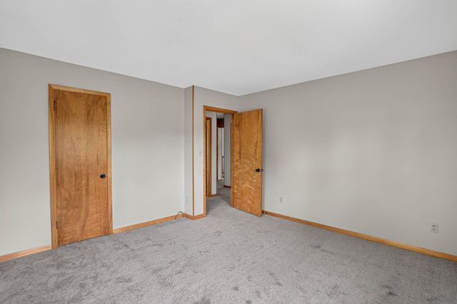 1111 Ellen Street, Cedar Falls, IA 50613
